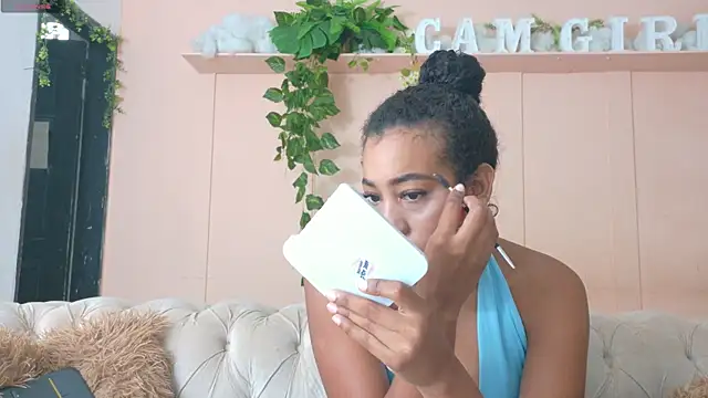 Snapshot of flavia_cruz chatting on July 11, 2026, 12:19 pm flavia cruz online show from July 11, 2026, 12:19 pm