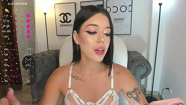 Snapshot of zoee_jackson chatting on December 29, 2024, 6:49 pm zoee jackson online show from December 29, 2024, 6:49 pm