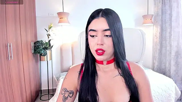 Snapshot of zoee_jackson chatting on January 8, 2025, 6:52 pm zoee jackson online show from January 8, 2025, 6:52 pm