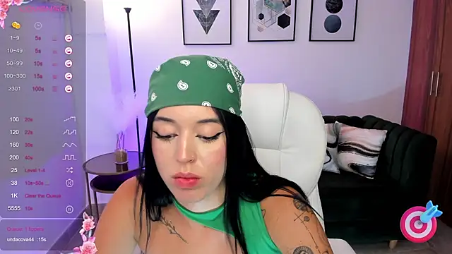Snapshot of zoee_jackson chatting on January 24, 2025, 9:47 pm zoee jackson online show from January 24, 2025, 9:47 pm