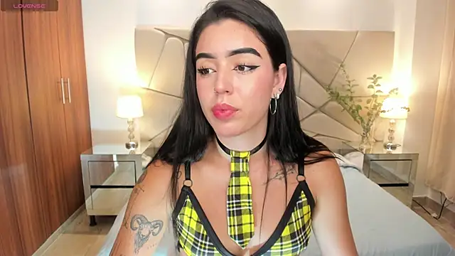 Snapshot of zoee_jackson chatting on February 20, 2025, 9:53 pm zoee jackson online show from February 20, 2025, 9:53 pm