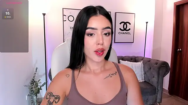 Snapshot of zoee_jackson chatting on March 21, 2025, 7:24 pm zoee jackson online show from March 21, 2025, 7:24 pm