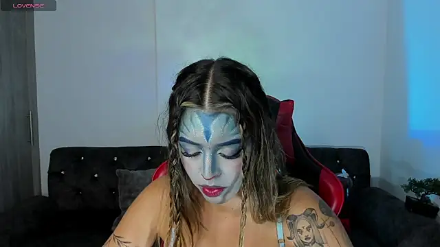 zoee jackson online show from October 31, 2025, 4:13 am