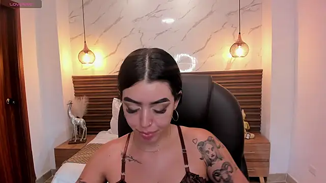 zoee jackson online show from July 29, 2026, 6:39 pm