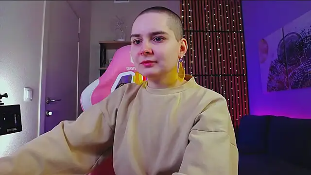 ManuTaya online show from February 5, 2026, 1:05 pm