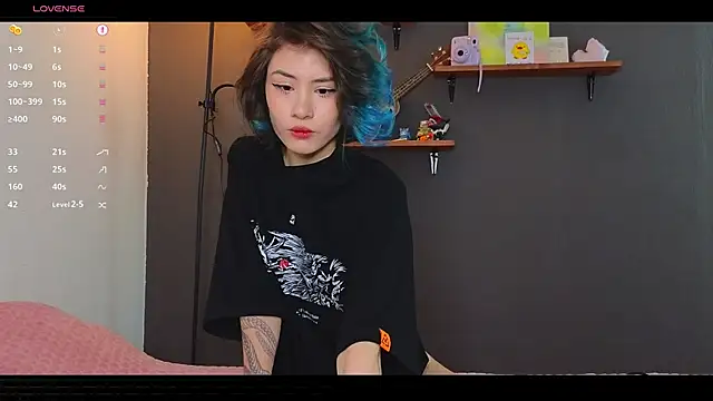 alicekiit online show from March 21, 2025, 10:17 pm