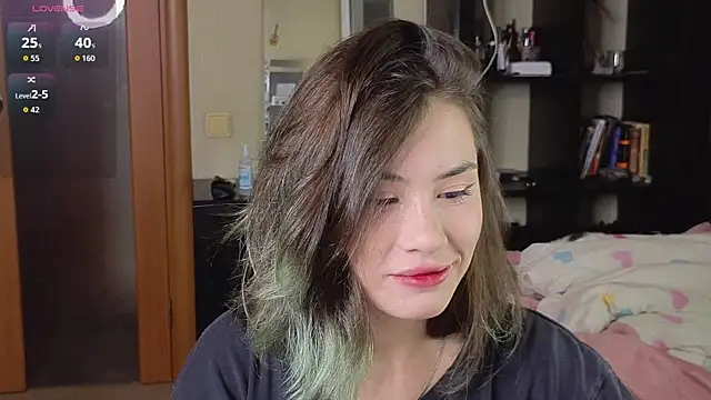 Snapshot of alicekiit chatting on October 1, 2025, 11:55 pm alicekiit online show from October 1, 2025, 11:55 pm