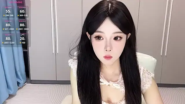 Q-ing online show from September 13, 2025, 1:55 pm