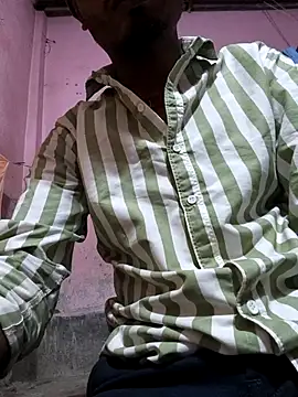 Snapshot of Barmab27 chatting on October 31, 2025, 11:39 pm Barmab27 online show from October 31, 2025, 11:39 pm