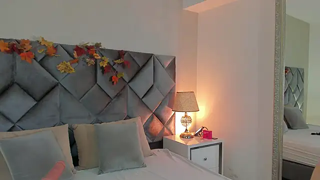 Snapshot of Luisa0110 chatting on October 10, 2025, 10:20 pm Luisa0110 online show from October 10, 2025, 10:20 pm