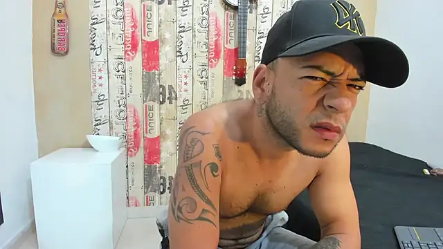 Snapshot of Andrey_u92 chatting on January 24, 2025, 11:48 am Andrey u92 online show from January 24, 2025, 11:48 am