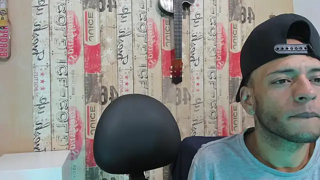 Snapshot of Andrey_u92 chatting on January 31, 2025, 4:36 am Andrey u92 online show from January 31, 2025, 4:36 am