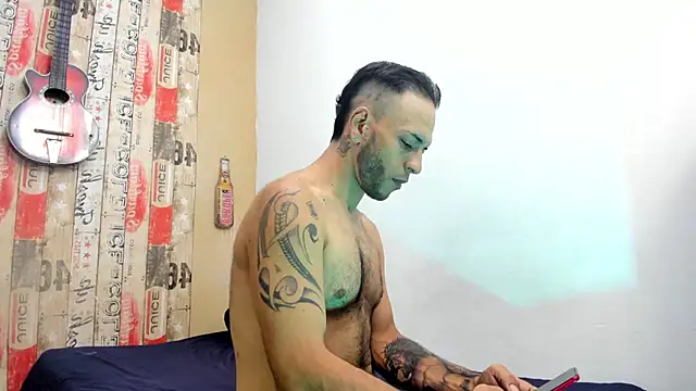 Snapshot of Andrey_u92 chatting on February 16, 2025, 4:09 am Andrey u92 online show from February 16, 2025, 4:09 am