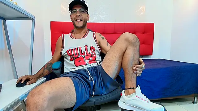 Snapshot of Andrey_u92 chatting on September 16, 2025, 7:59 pm Andrey u92 online show from September 16, 2025, 7:59 pm