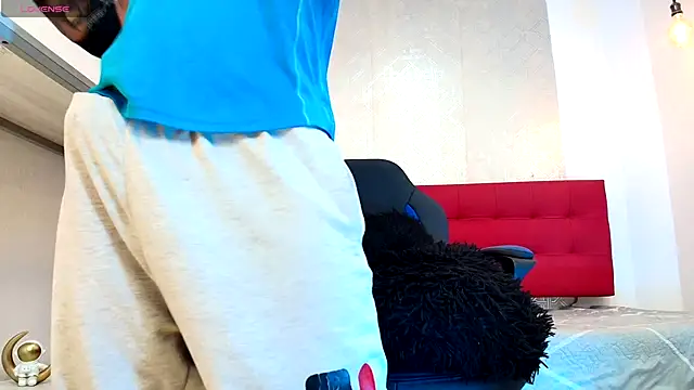 Snapshot of Andrey_u92 chatting on September 23, 2025, 8:01 pm Andrey u92 online show from September 23, 2025, 8:01 pm