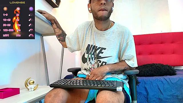 Snapshot of Andrey_u92 chatting on September 24, 2025, 7:50 pm Andrey u92 online show from September 24, 2025, 7:50 pm