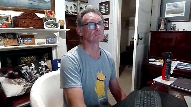 Snapshot of fskelly chatting on March 5, 2025, 10:22 am fskelly online show from March 5, 2025, 10:22 am