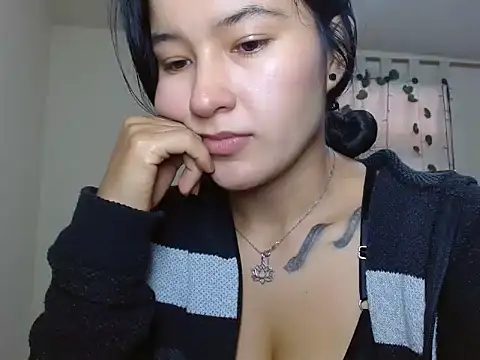 kazumi6 online show from December 21, 2025, 7:32 pm