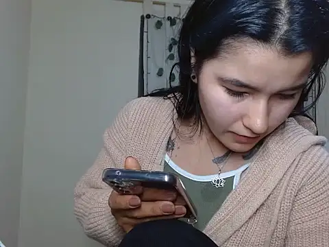 kazumi6 online show from December 23, 2025, 2:20 am