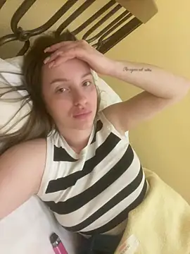 EdnaBradley online show from February 13, 2026, 11:56 pm