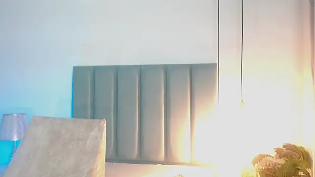 SabrinaWarrenn online show from December 7, 2024, 6:15 pm
