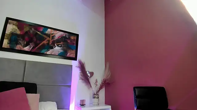 SabrinaWarrenn online show from February 19, 2025, 11:38 am