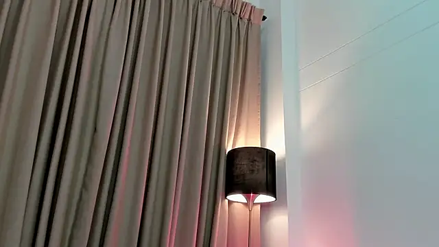 SabrinaWarrenn online show from February 21, 2025, 11:55 am