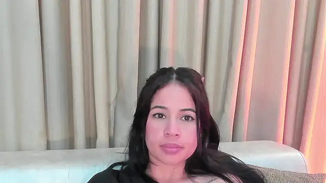 SabrinaWarrenn online show from February 22, 2025, 3:36 pm
