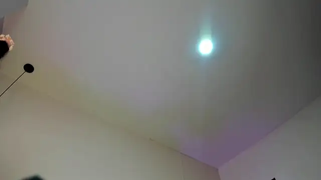 SabrinaWarrenn online show from September 18, 2025, 12:23 am
