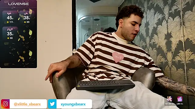 xlittle xbearx online show from December 10, 2024, 6:11 am