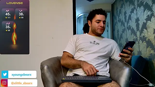 xlittle xbearx online show from February 10, 2025, 10:09 pm