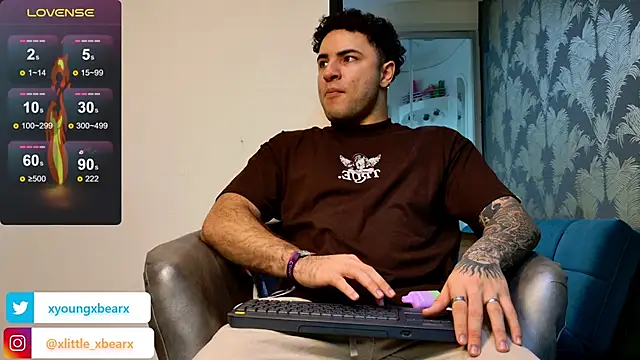 xlittle xbearx online show from February 19, 2025, 9:03 pm