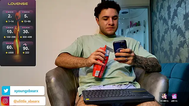 xlittle xbearx online show from February 25, 2025, 2:25 am