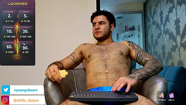 xlittle xbearx online show from March 3, 2025, 10:17 am