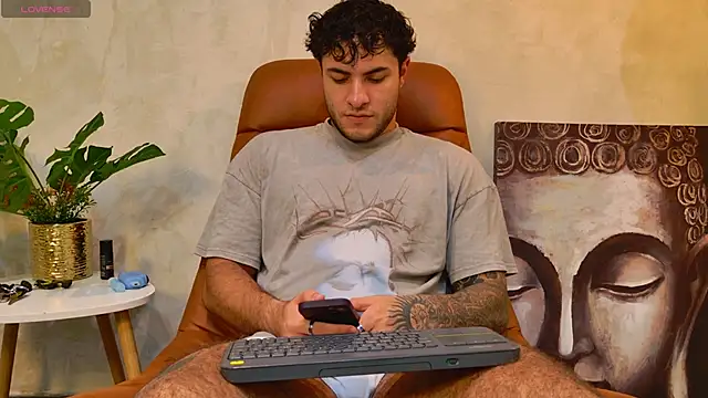 xlittle xbearx online show from September 8, 2025, 10:09 pm