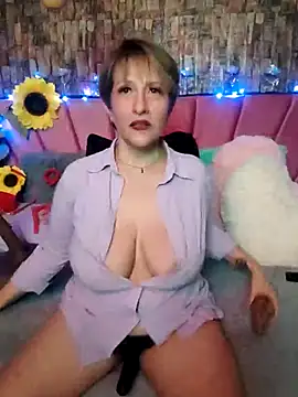 Isabelle Lov18 online show from March 3, 2025, 1:53 am