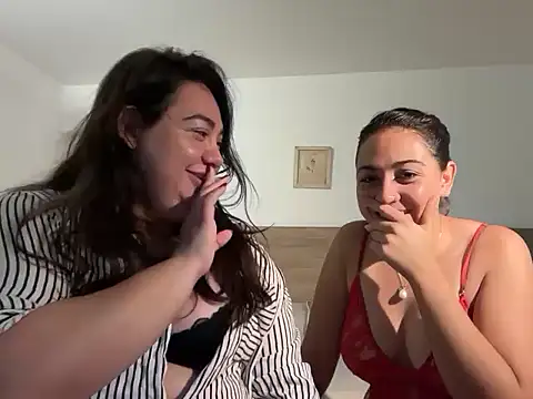 Snapshot of pili_placer chatting on November 24, 2025, 2:28 pm pili placer online show from November 24, 2025, 2:28 pm