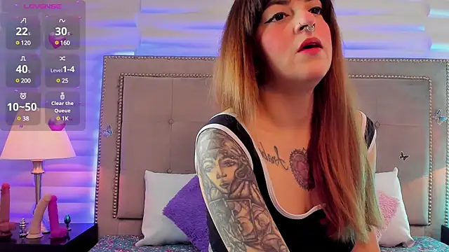 Snapshot of Liz_grey_ chatting on December 26, 2024, 9:58 pm Liz grey online show from December 26, 2024, 9:58 pm