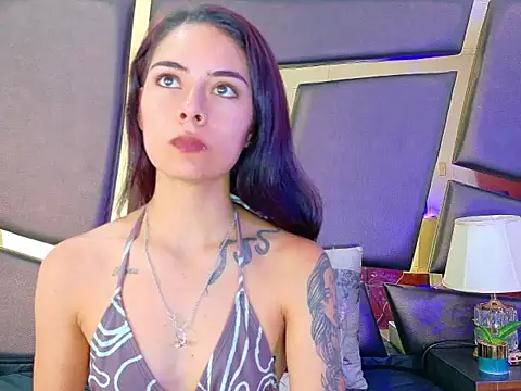 NicoleEsposito online show from September 27, 2025, 12:54 pm