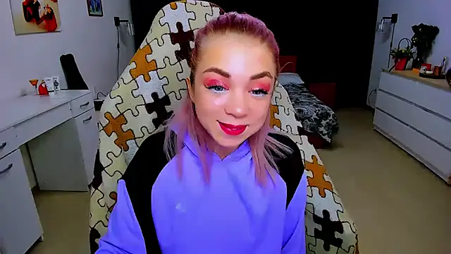 littleSiyfairy online show from January 28, 2025, 2:31 pm