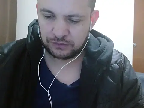 Snapshot of camiloking1720 chatting on September 22, 2025, 7:49 pm camiloking1720 online show from September 22, 2025, 7:49 pm