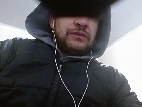 Snapshot of camiloking1720 chatting on September 27, 2025, 7:41 pm camiloking1720 online show from September 27, 2025, 7:41 pm