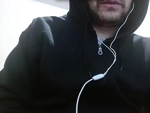 Snapshot of camiloking1720 chatting on October 9, 2025, 7:50 am camiloking1720 online show from October 9, 2025, 7:50 am