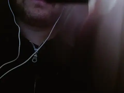 Snapshot of camiloking1720 chatting on October 10, 2025, 9:30 am camiloking1720 online show from October 10, 2025, 9:30 am