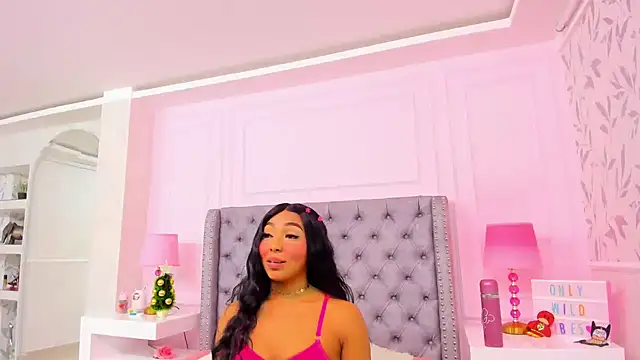 HaileeRoberts online show from November 13, 2025, 12:15 pm