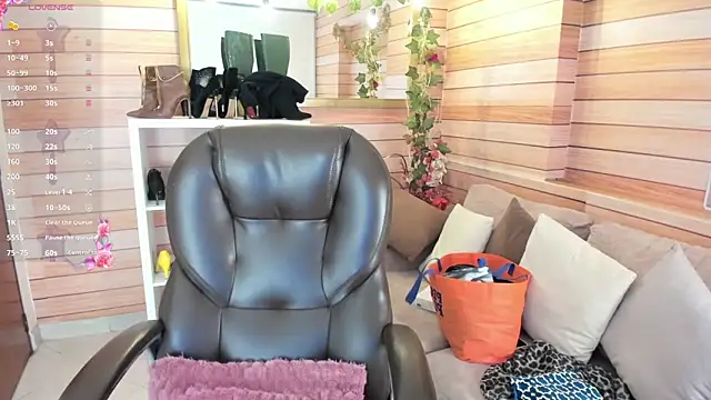 Victoria collins 1 online show from March 15, 2026, 11:27 am