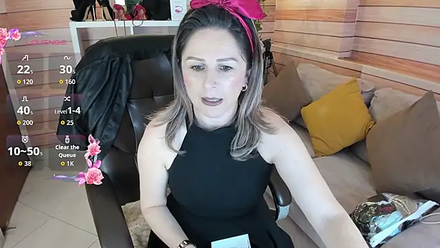 Victoria collins 1 online show from May 5, 2026, 11:18 am