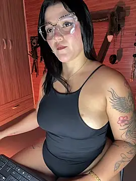 yey bdsm online show from May 7, 2026, 4:56 pm