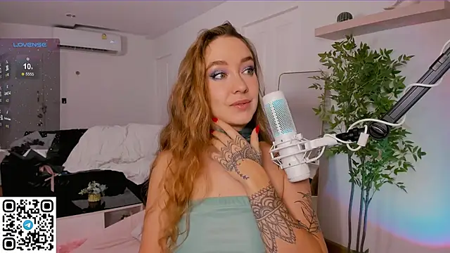 Snapshot of AngelPaull chatting on September 19, 2025, 10:32 pm AngelPaull online show from September 19, 2025, 10:32 pm