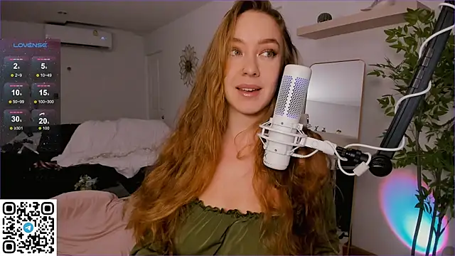 Snapshot of AngelPaull chatting on September 23, 2025, 9:18 pm AngelPaull online show from September 23, 2025, 9:18 pm